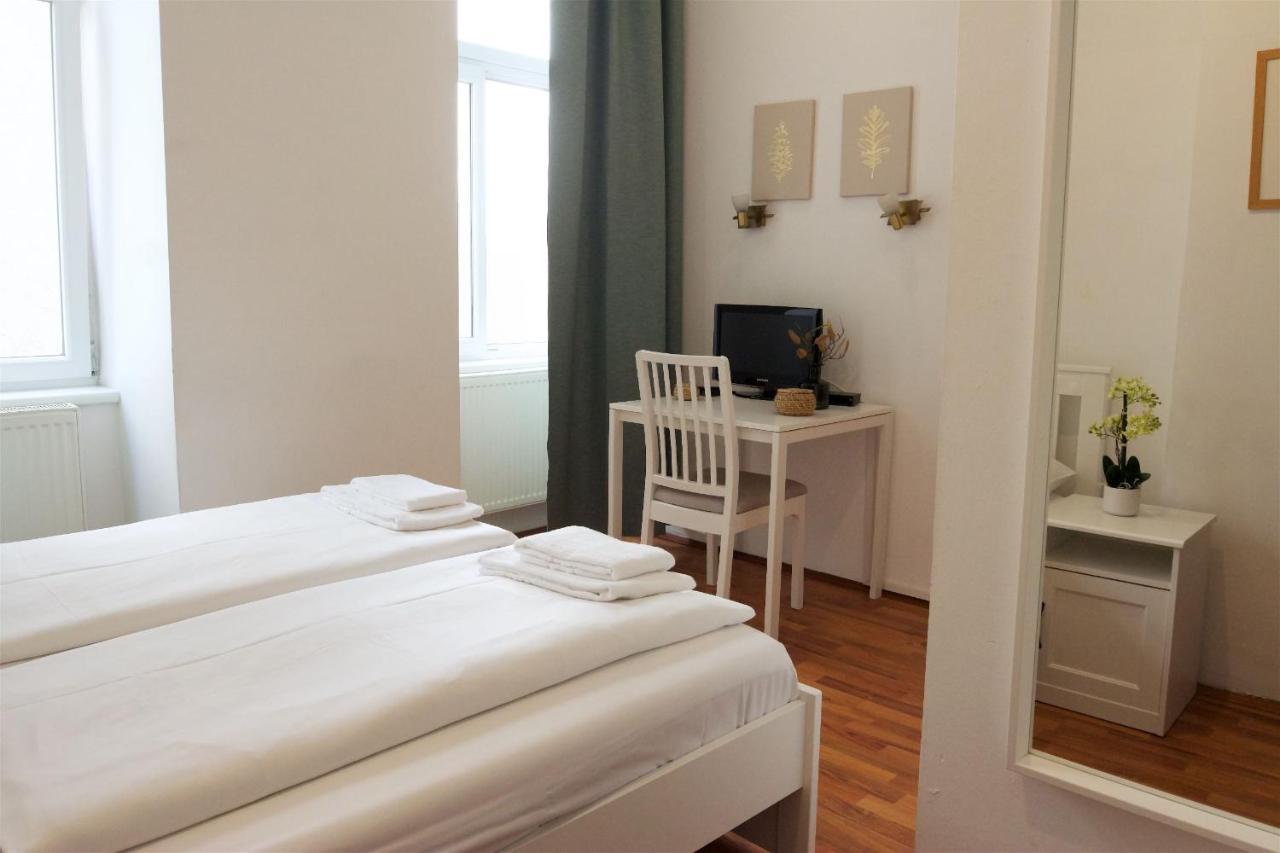 Hotel Pension Arpi Відень Екстер'єр фото