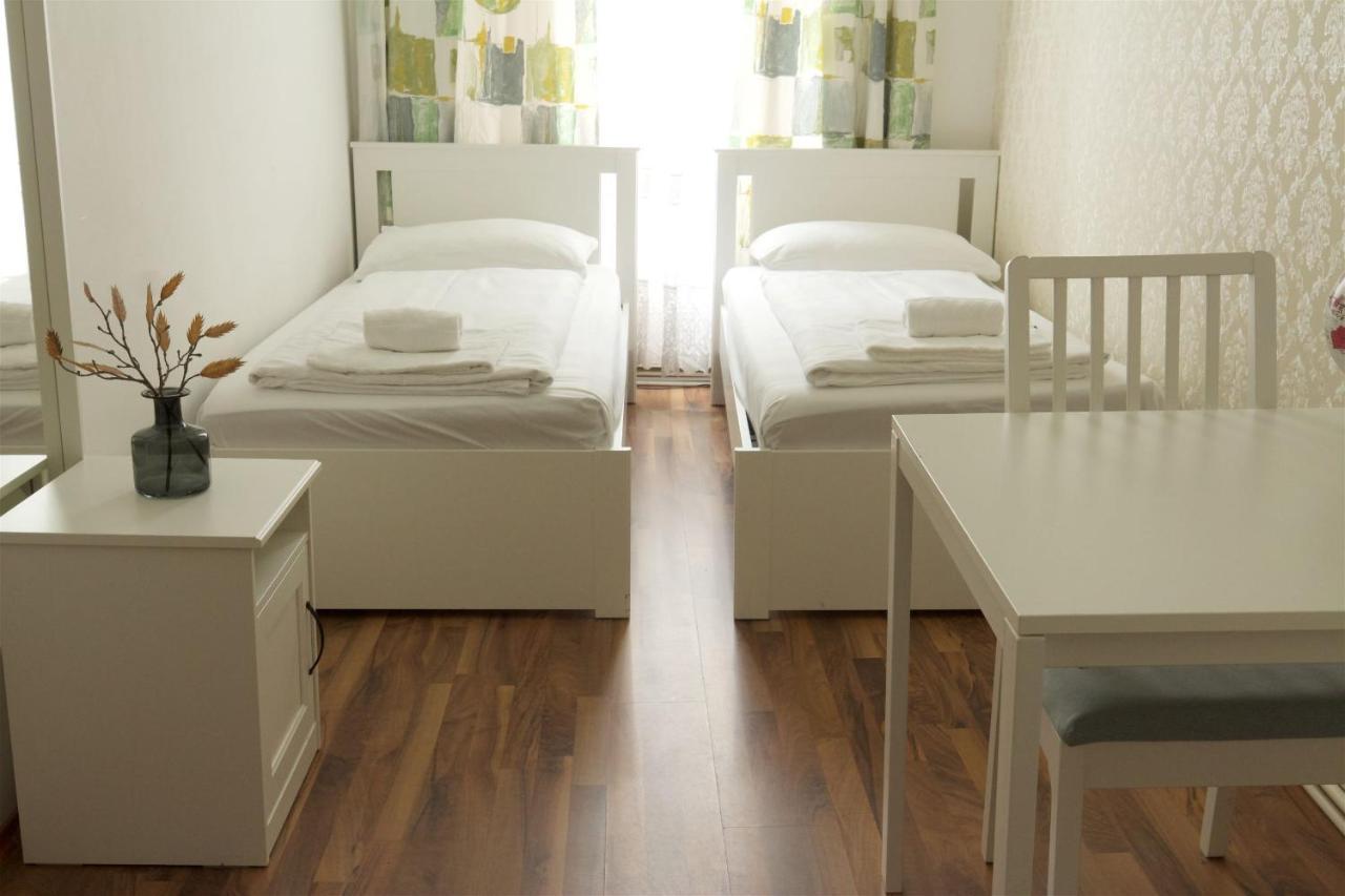 Hotel Pension Arpi Відень Екстер'єр фото