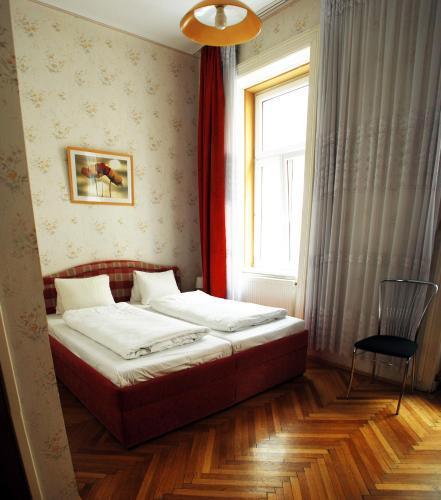 Hotel Pension Arpi Відень Екстер'єр фото