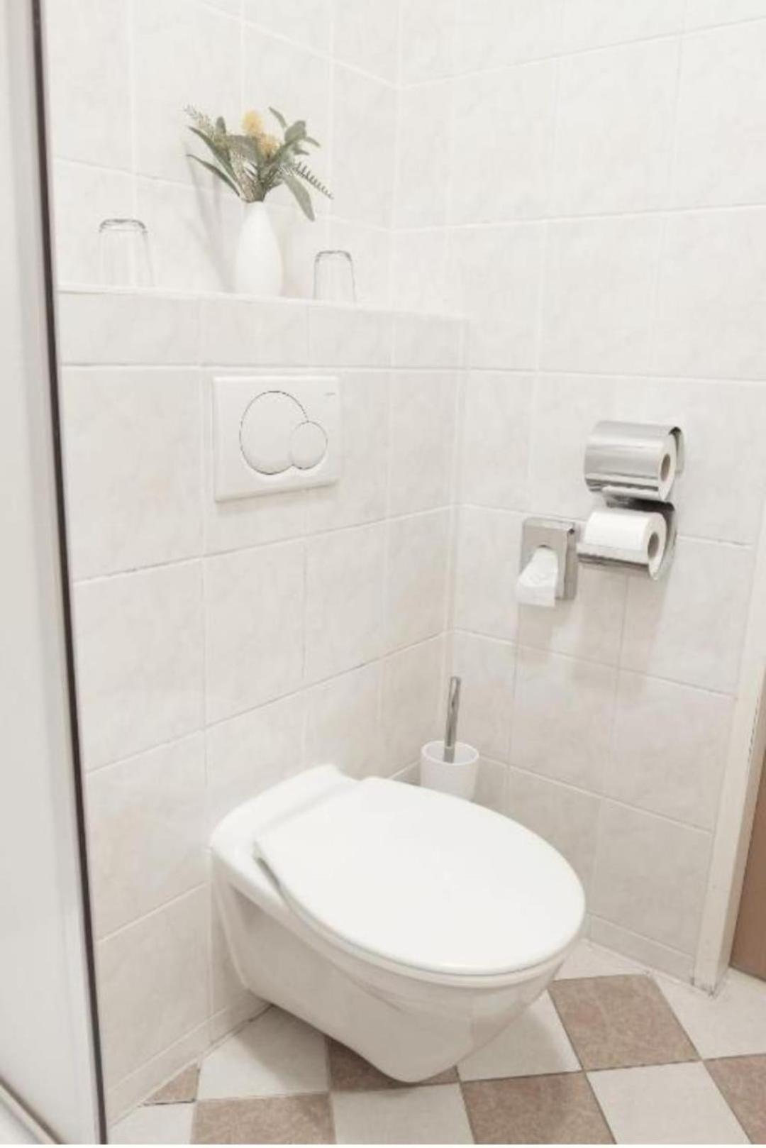 Hotel Pension Arpi Відень Екстер'єр фото
